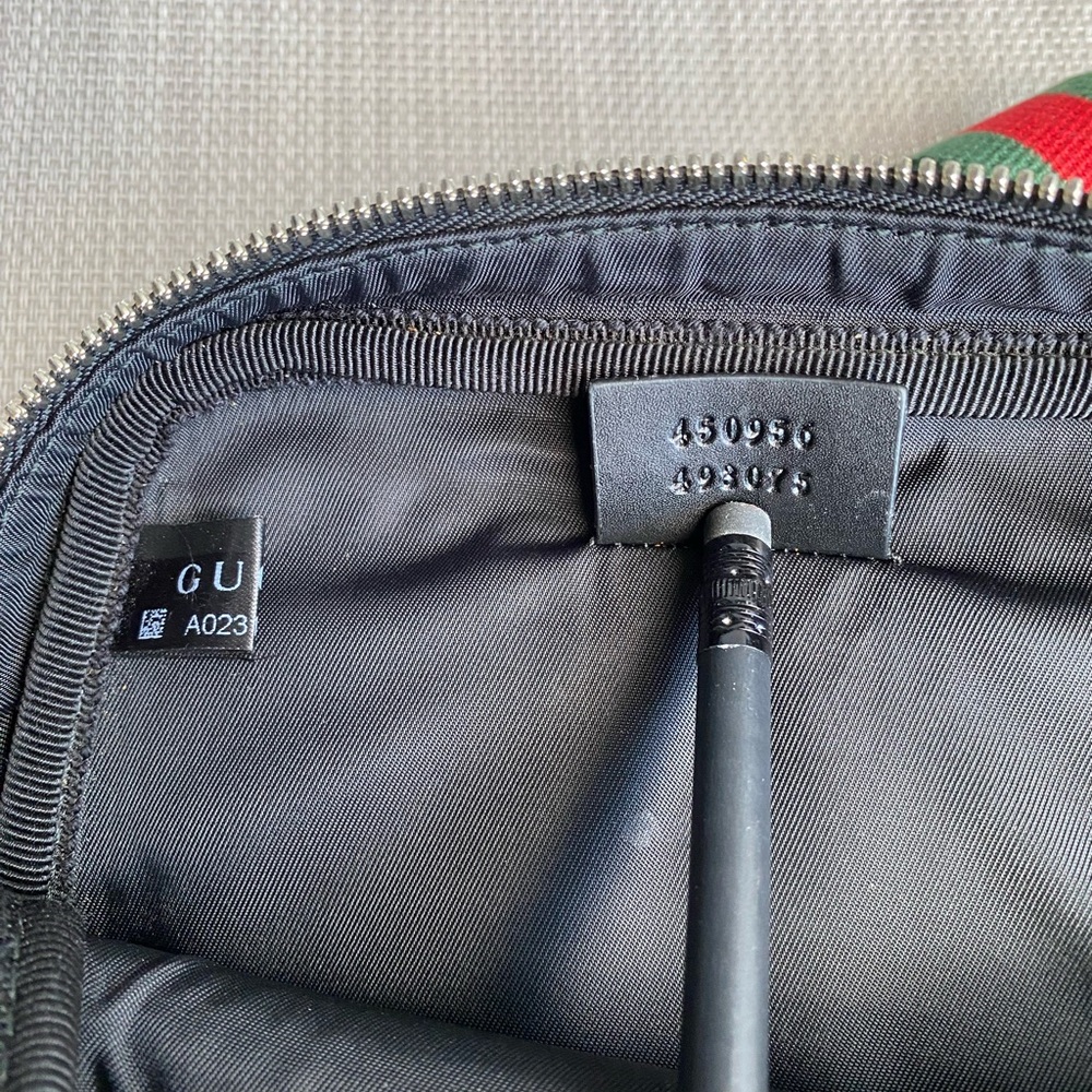 Gucci Black and Cream Belt Bag with Red and Green Strap - Picture 12 of 14
